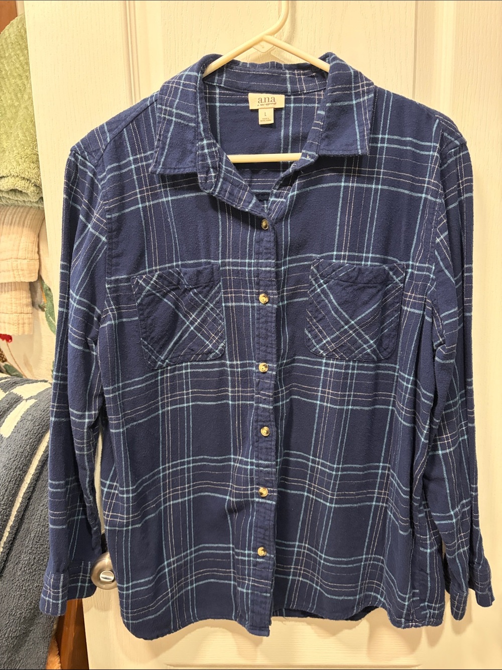 a.n.a Navy Blue Plaid Button-Up Shirt 💙